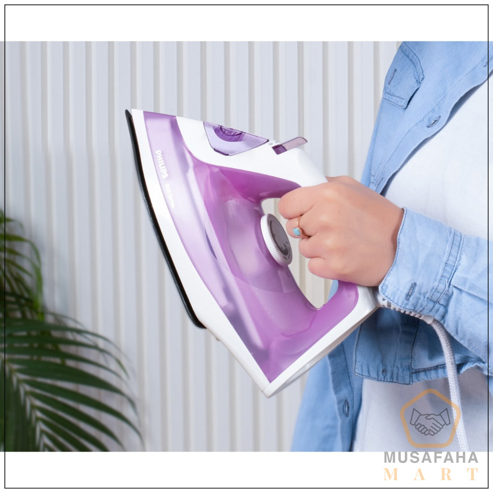Philips DST0810/30 steam iron with up to 15 g/min steam output