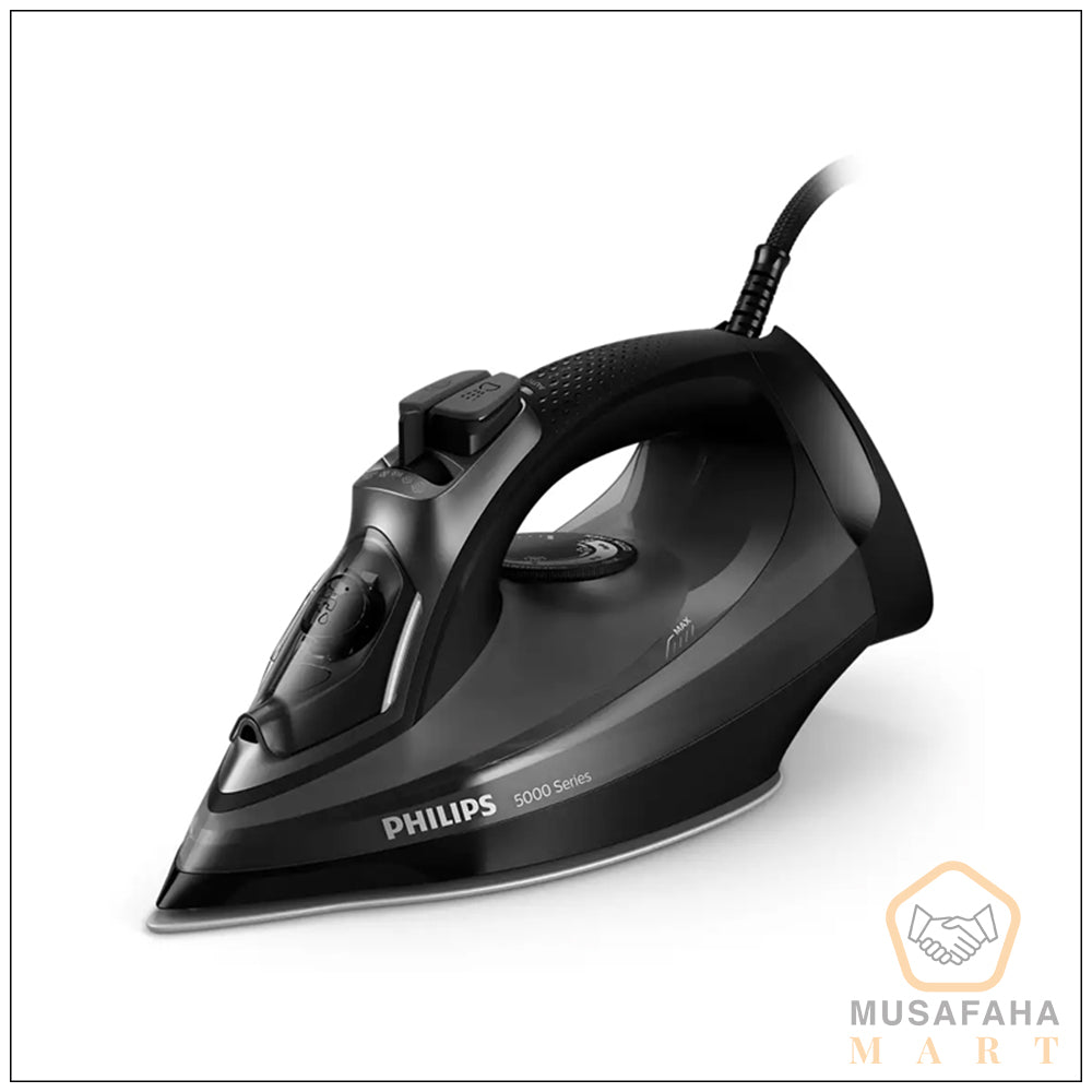 Philips DST5040/80 steam iron soleplate close-up